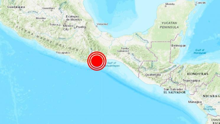 Sismo De Magnitud 7 5 Sacude México Videos Rubén Luengas Entre