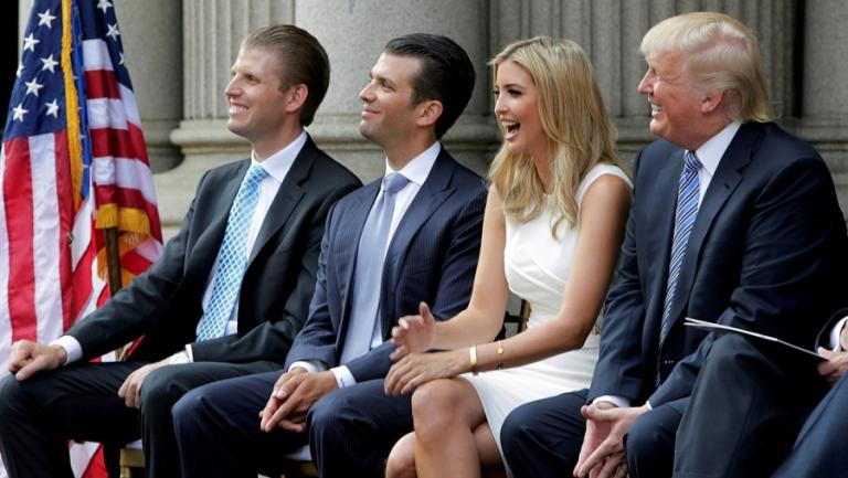 Trump estaría pensando en concederse un indulto preventivo para él y su ...